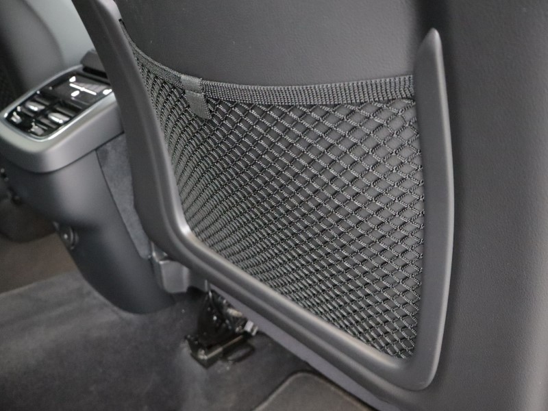 2025 (75) VOLVO XC60 2.0 B5P Plus Black Edition 5dr AWD Geartronic *VAT QUALIFYING* 5148883