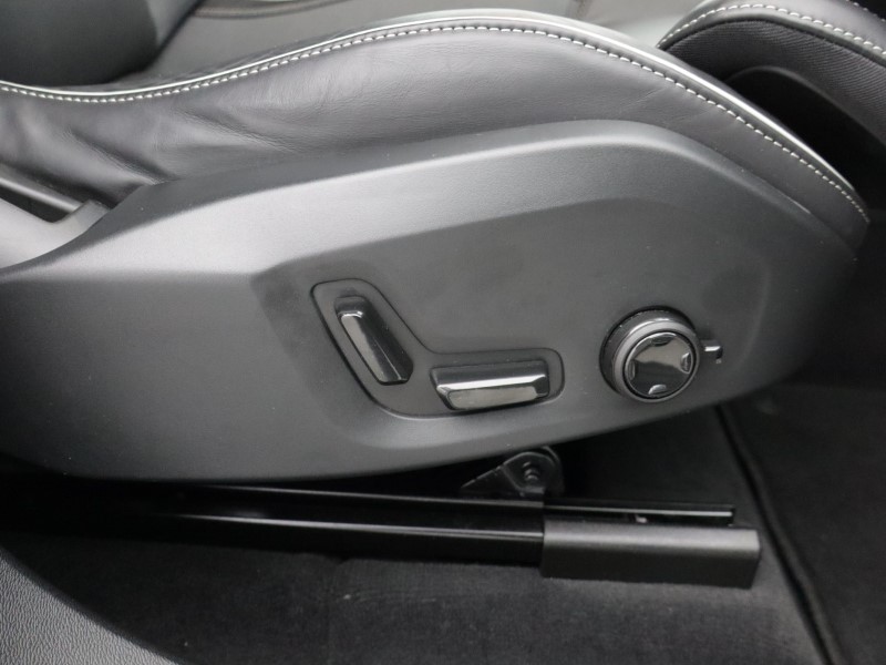 2025 (75) VOLVO XC60 2.0 B5P Plus Black Edition 5dr AWD Geartronic *VAT QUALIFYING* 5148872