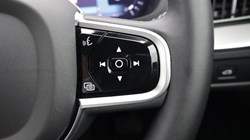 2025 (75) VOLVO XC60 2.0 B5P Plus Black Edition 5dr AWD Geartronic *VAT QUALIFYING* 5137808