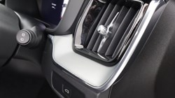 2025 (75) VOLVO XC60 2.0 B5P Plus Black Edition 5dr AWD Geartronic *VAT QUALIFYING* 5137790