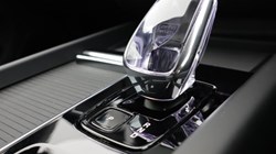 2025 (75) VOLVO XC60 2.0 B5P Plus Black Edition 5dr AWD Geartronic *VAT QUALIFYING* 5137817