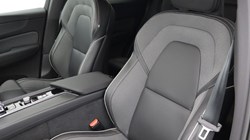 2025 (75) VOLVO XC60 2.0 B5P Plus Black Edition 5dr AWD Geartronic *VAT QUALIFYING* 5137795