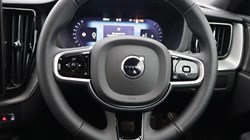 2025 (75) VOLVO XC60 2.0 B5P Plus Black Edition 5dr AWD Geartronic *VAT QUALIFYING* 5137806