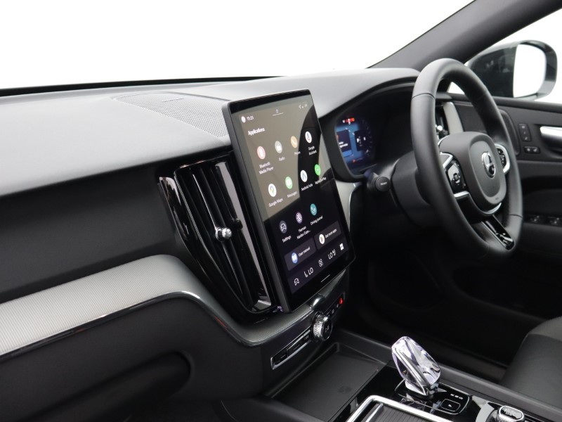 2025 (75) VOLVO XC60 2.0 B5P Plus Black Edition 5dr AWD Geartronic *VAT QUALIFYING* 5137797