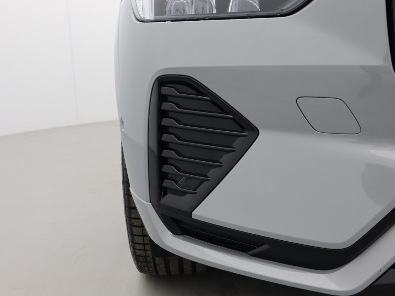 2025 (75) VOLVO XC60 2.0 B5P Plus Black Edition 5dr AWD Geartronic *VAT QUALIFYING* 5137773