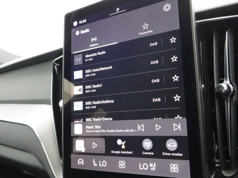 2025 (75) VOLVO XC60 2.0 B5P Plus Black Edition 5dr AWD Geartronic *VAT QUALIFYING* 5137812