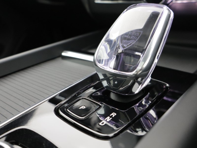 2025 (75) VOLVO XC60 2.0 B5P Plus Black Edition 5dr AWD Geartronic *VAT QUALIFYING* 5141258