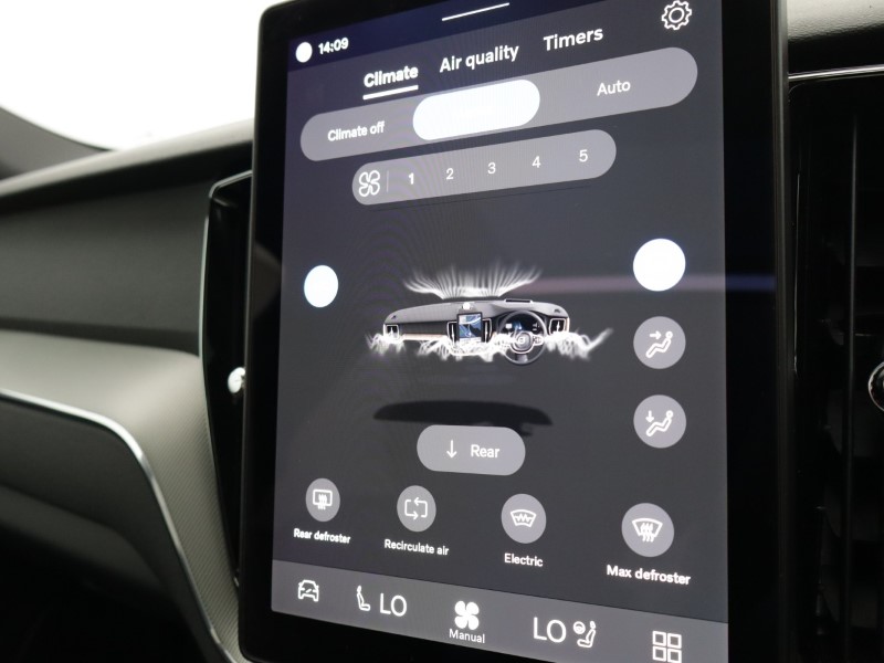 2025 (75) VOLVO XC60 2.0 B5P Plus Black Edition 5dr AWD Geartronic *VAT QUALIFYING* 5141256