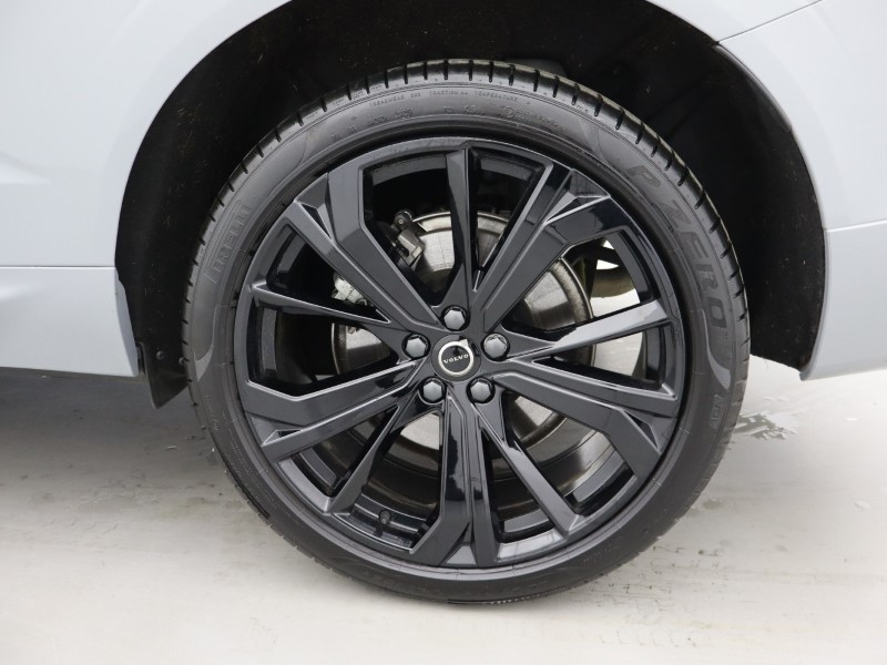 2025 (75) VOLVO XC60 2.0 B5P Plus Black Edition 5dr AWD Geartronic *VAT QUALIFYING* 5141219