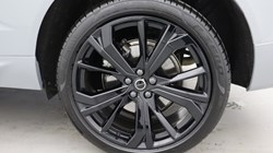 2025 (75) VOLVO XC60 2.0 B5P Plus Black Edition 5dr AWD Geartronic *VAT QUALIFYING* 5141219