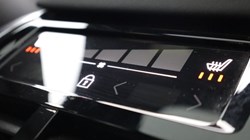 2025 (75) VOLVO XC60 2.0 B5P Plus Black Edition 5dr AWD Geartronic *VAT QUALIFYING* 5141245