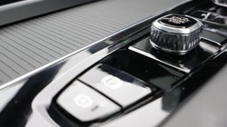 2025 (75) VOLVO XC60 2.0 B5P Plus Black Edition 5dr AWD Geartronic *VAT QUALIFYING* 5141259