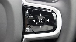 2025 (75) VOLVO XC60 2.0 B5P Plus Black Edition 5dr AWD Geartronic *VAT QUALIFYING* 5141249