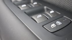 2025 (75) VOLVO XC60 2.0 B5P Plus Black Edition 5dr AWD Geartronic *VAT QUALIFYING* 5141228