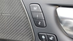 2025 (75) VOLVO XC60 2.0 B5P Plus Black Edition 5dr AWD Geartronic *VAT QUALIFYING* 5141230