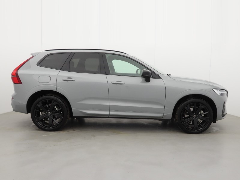 2025 (75) VOLVO XC60 2.0 B5P Plus Black Edition 5dr AWD Geartronic *VAT QUALIFYING* 5141204