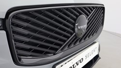 2025 (75) VOLVO XC60 2.0 B5P Plus Black Edition 5dr AWD Geartronic *VAT QUALIFYING* 5141208