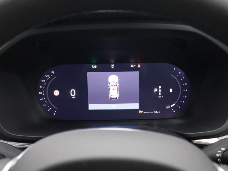 2025 (75) VOLVO XC60 2.0 B5P Plus Black Edition 5dr AWD Geartronic *VAT QUALIFYING* 5143122