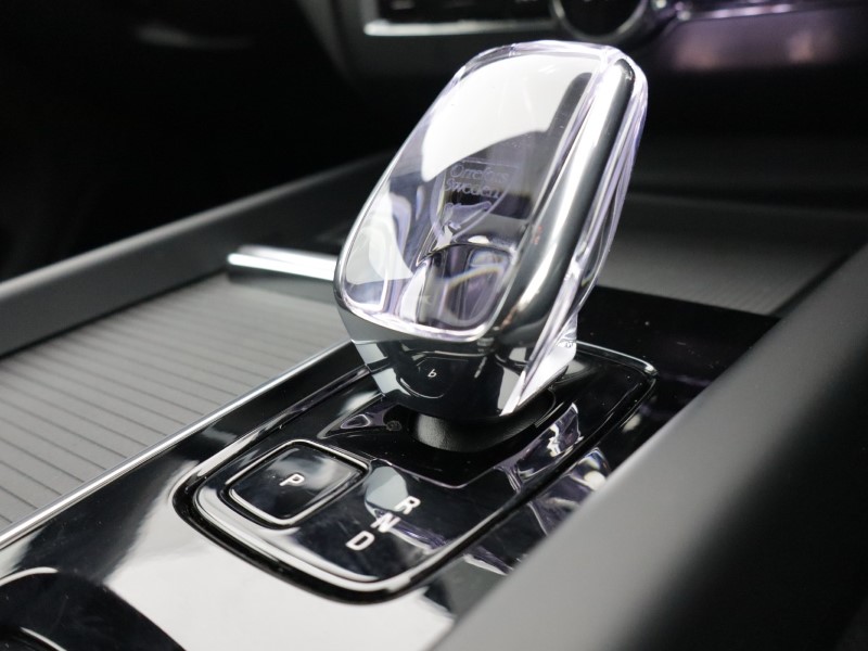 2025 (75) VOLVO XC60 2.0 B5P Plus Black Edition 5dr AWD Geartronic *VAT QUALIFYING* 5143131