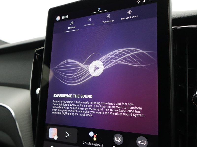 2025 (75) VOLVO XC60 2.0 B5P Plus Black Edition 5dr AWD Geartronic *VAT QUALIFYING* 5143128