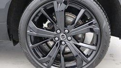 2025 (75) VOLVO XC60 2.0 B5P Plus Black Edition 5dr AWD Geartronic *VAT QUALIFYING* 5143096
