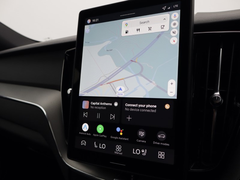 2025 (75) VOLVO XC60 2.0 B5P Plus Black Edition 5dr AWD Geartronic *VAT QUALIFYING* 5143124