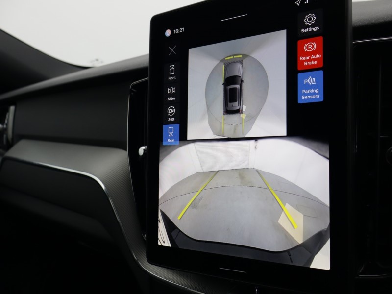 2025 (75) VOLVO XC60 2.0 B5P Plus Black Edition 5dr AWD Geartronic *VAT QUALIFYING* 5143125