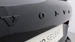 2025 (75) VOLVO XC60 2.0 B5P Plus Black Edition 5dr AWD Geartronic *VAT QUALIFYING* 5143092