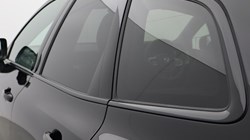 2025 (75) VOLVO XC60 2.0 B5P Plus Black Edition 5dr AWD Geartronic *VAT QUALIFYING* 5143095