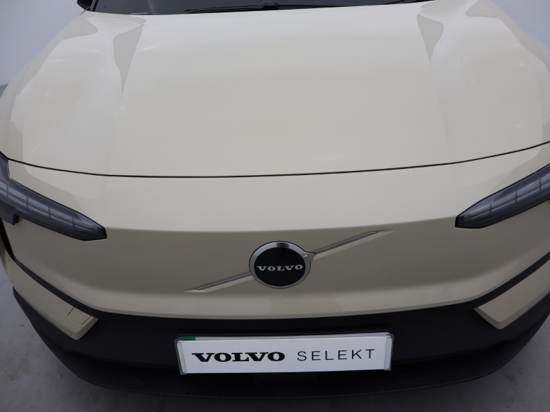 2025 (75) VOLVO EX30 315kW Twin Motor Performance Plus 69kWh 5dr Auto 5238436