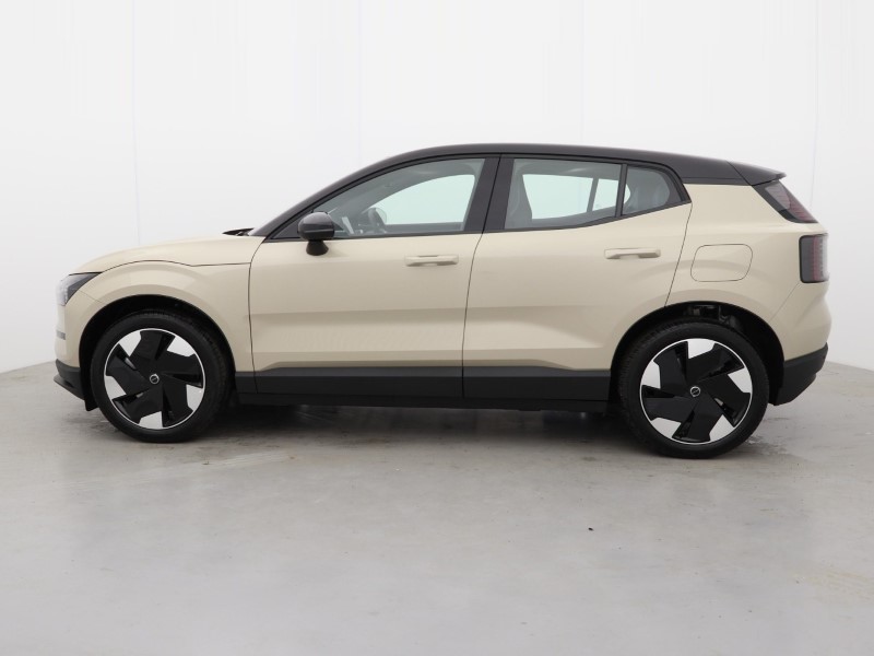 2025 (75) VOLVO EX30 315kW Twin Motor Performance Plus 69kWh 5dr Auto 5238427