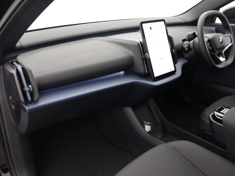 2025 (75) VOLVO EX30 315kW Twin Motor Performance Plus 69kWh 5dr Auto 5159019