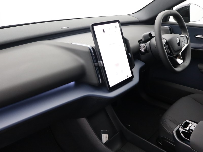 2025 (75) VOLVO EX30 315kW Twin Motor Performance Plus 69kWh 5dr Auto 5159020