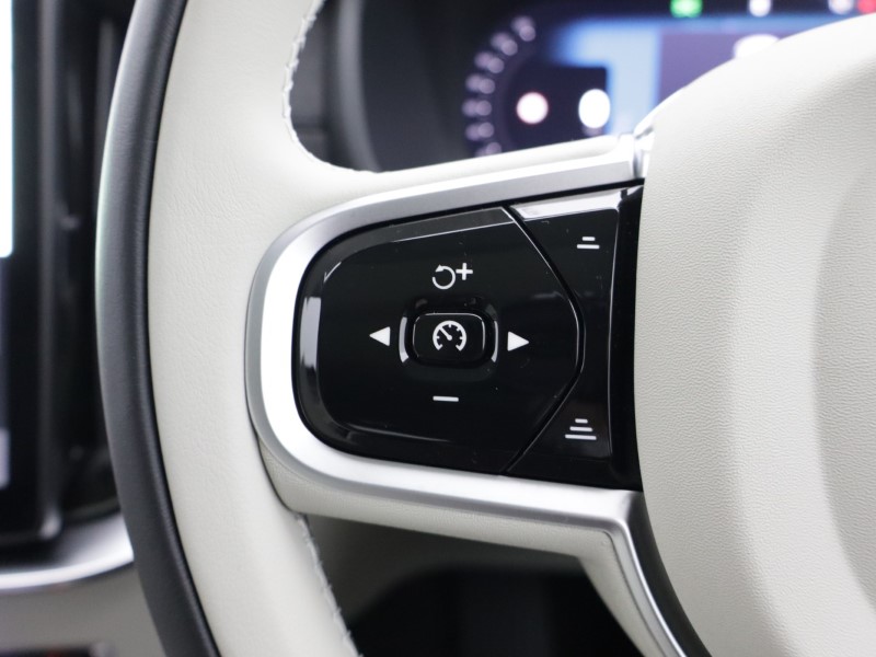 2026 (26) VOLVO XC90 2.0 B5P [250] Ultra Dark 5dr AWD Geartronic 5172460