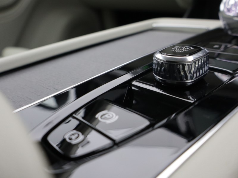 2026 (26) VOLVO XC90 2.0 B5P [250] Ultra Dark 5dr AWD Geartronic 5172470