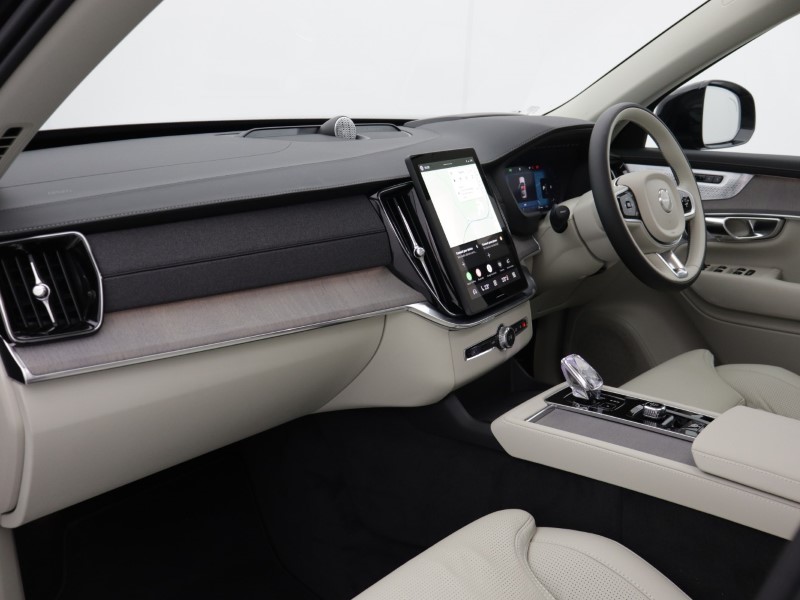 2026 (26) VOLVO XC90 2.0 B5P [250] Ultra Dark 5dr AWD Geartronic 5172448