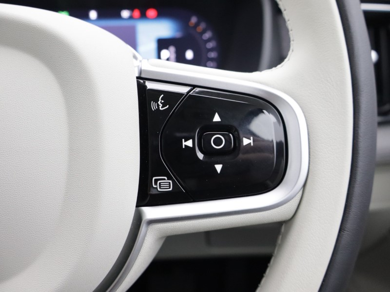 2026 (26) VOLVO XC90 2.0 B5P [250] Ultra Dark 5dr AWD Geartronic 5172461