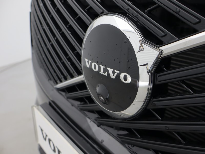 2026 (26) VOLVO XC90 2.0 B5P [250] Ultra Dark 5dr AWD Geartronic 5172417
