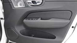 2026 (26) VOLVO XC60 2.0 B5P Ultra Dark 5dr AWD Geartronic 5436146