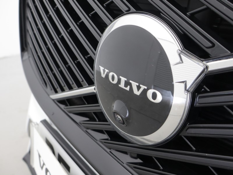 2026 (26) VOLVO XC60 2.0 B5P Ultra Dark 5dr AWD Geartronic 5436131