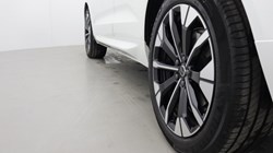 2026 (26) VOLVO XC60 2.0 B5P Ultra Dark 5dr AWD Geartronic 5436143