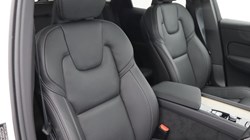 2026 (26) VOLVO XC60 2.0 B5P Ultra Dark 5dr AWD Geartronic 5436154