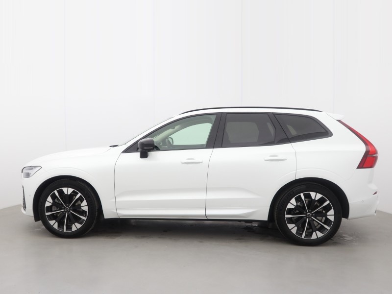 2026 (26) VOLVO XC60 2.0 B5P Ultra Dark 5dr AWD Geartronic 5436124