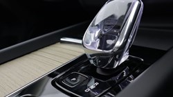 2026 (26) VOLVO XC60 2.0 B5P Ultra Dark 5dr AWD Geartronic 5436179