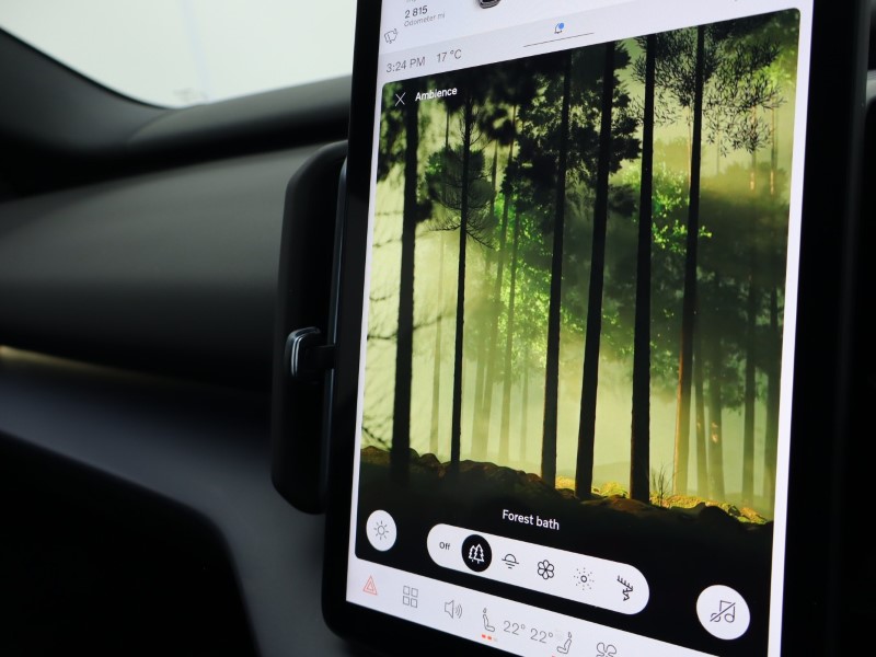 2024 (74) VOLVO EX30 200kW SM Extended Range Plus 69kWh 5dr Auto 5174490