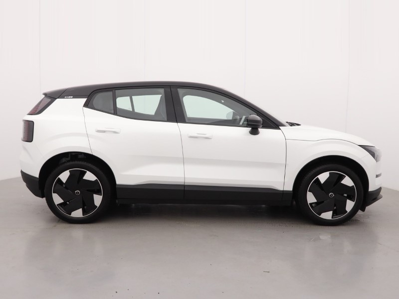 2024 (74) VOLVO EX30 200kW SM Extended Range Plus 69kWh 5dr Auto 5174525