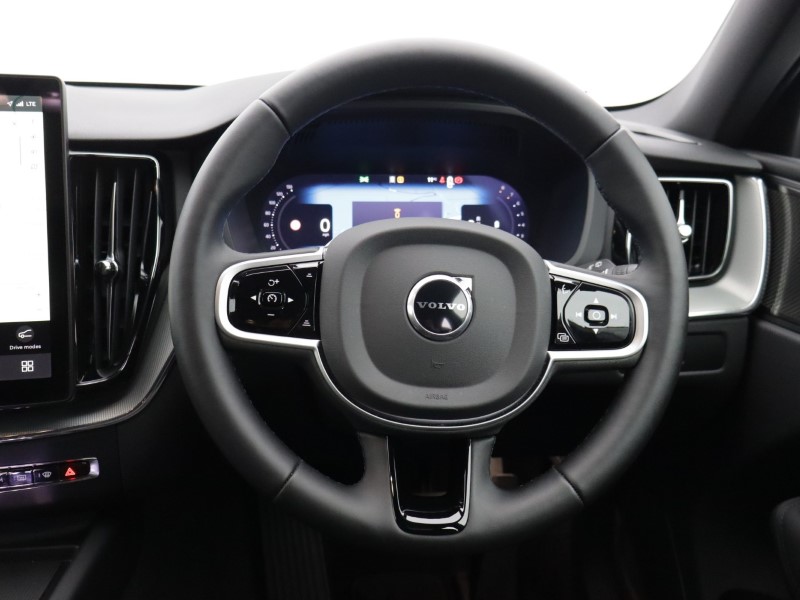 2025 (75) VOLVO XC60 2.0 B5P Plus Black Edition 5dr AWD Geartronic 5251169