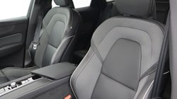 2025 (75) VOLVO XC60 2.0 B5P Plus Black Edition 5dr AWD Geartronic 5251158