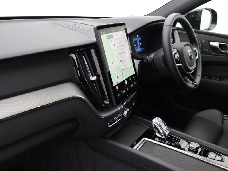 2025 (75) VOLVO XC60 2.0 B5P Plus Black Edition 5dr AWD Geartronic 5251160