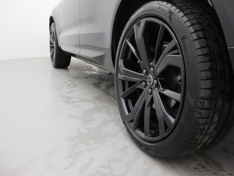 2025 (75) VOLVO XC60 2.0 B5P Plus Black Edition 5dr AWD Geartronic 5251145